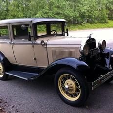 Ford Model A Town Sedan (4-dørs)