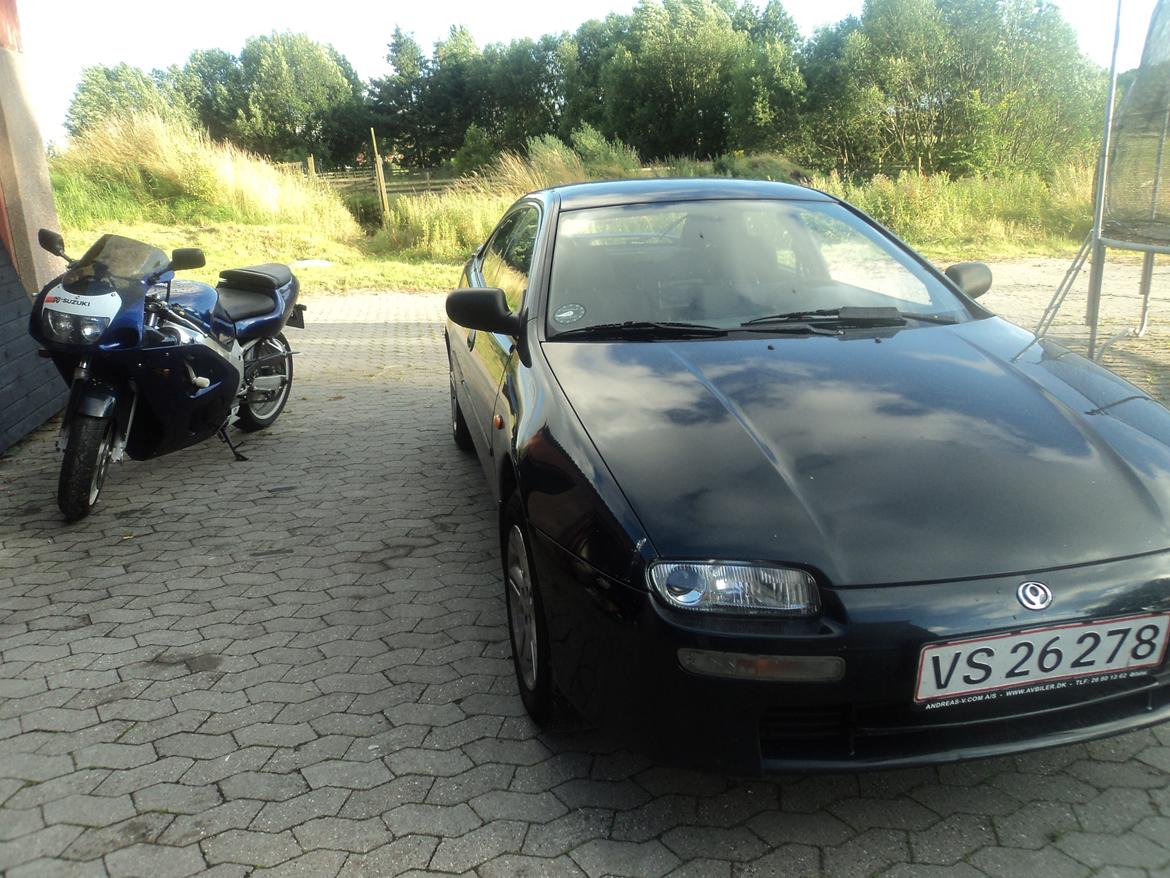 Mazda 323F 1,5 16v GLX (SOLGT) billede 16
