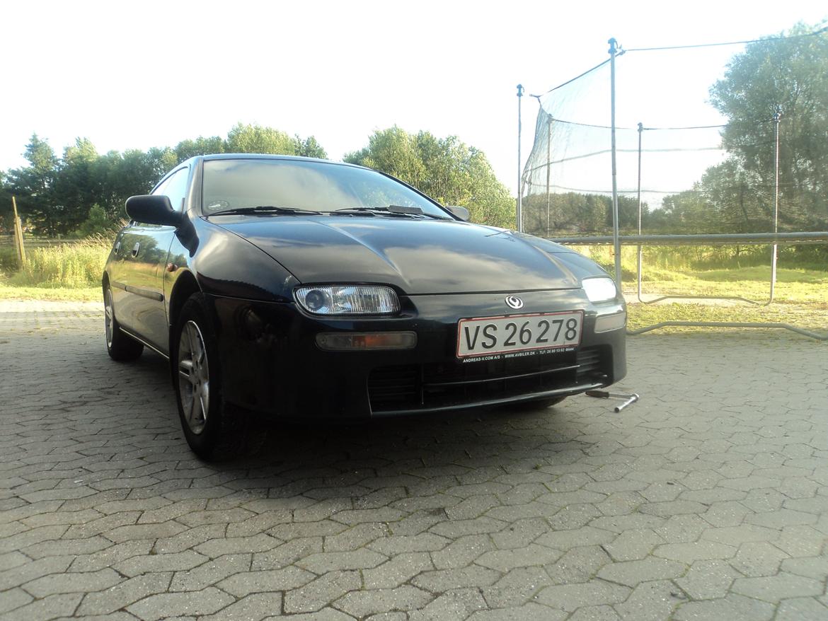 Mazda 323F 1,5 16v GLX (SOLGT) billede 18