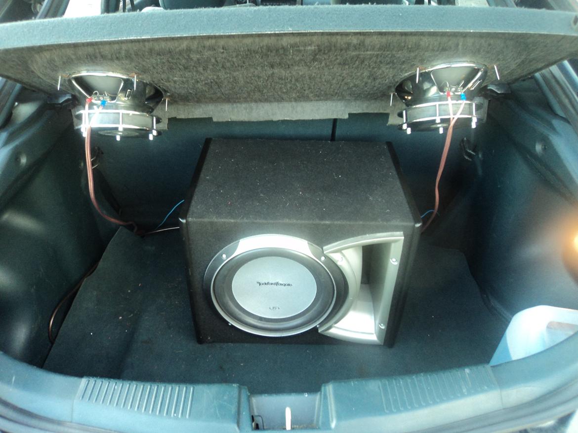 Mazda 323F 1,5 16v GLX (SOLGT) billede 6