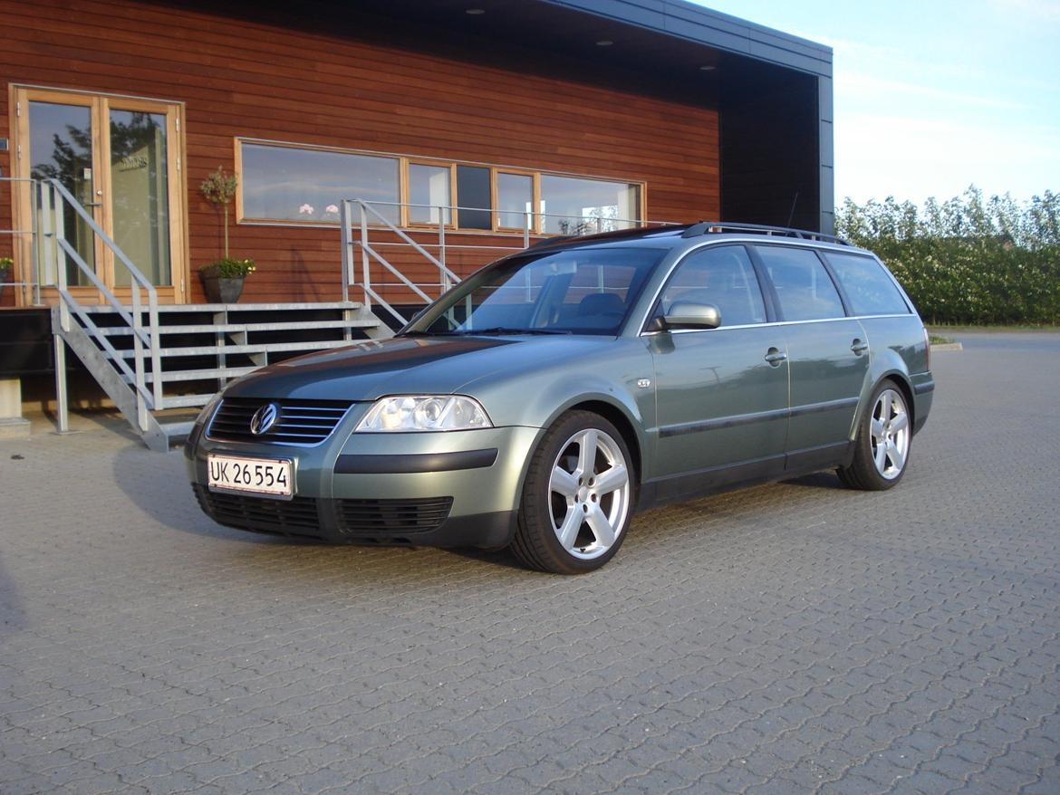 VW Passat 3BG Variant Trendline 1,8 T *SOLGT* billede 1