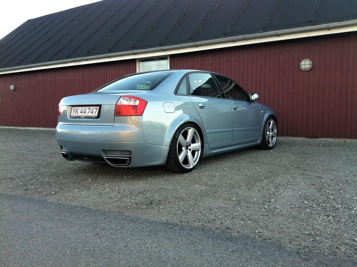 Audi A4 b6 limo billede 1