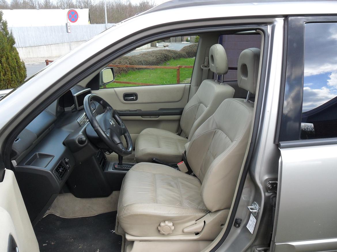 Nissan x-trail 2.5 billede 3