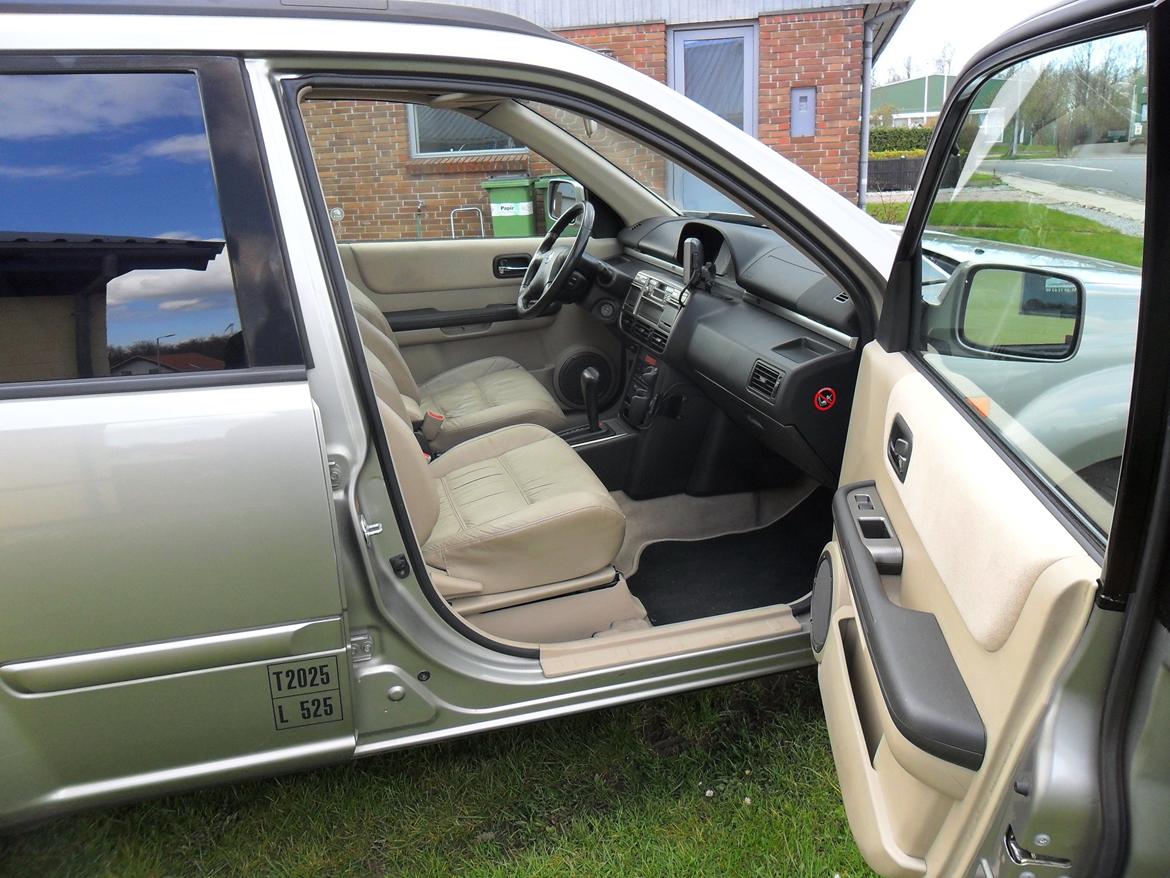 Nissan x-trail 2.5 billede 8