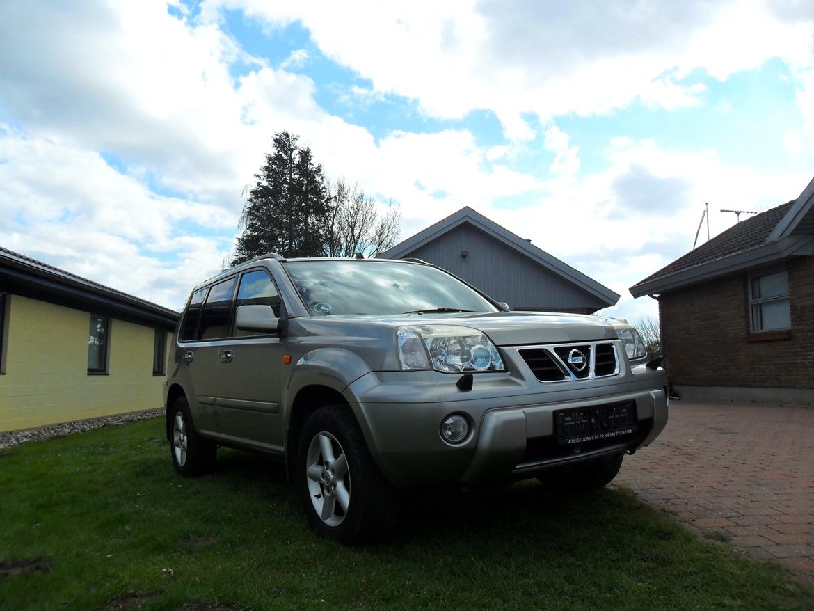 Nissan x-trail 2.5 billede 9