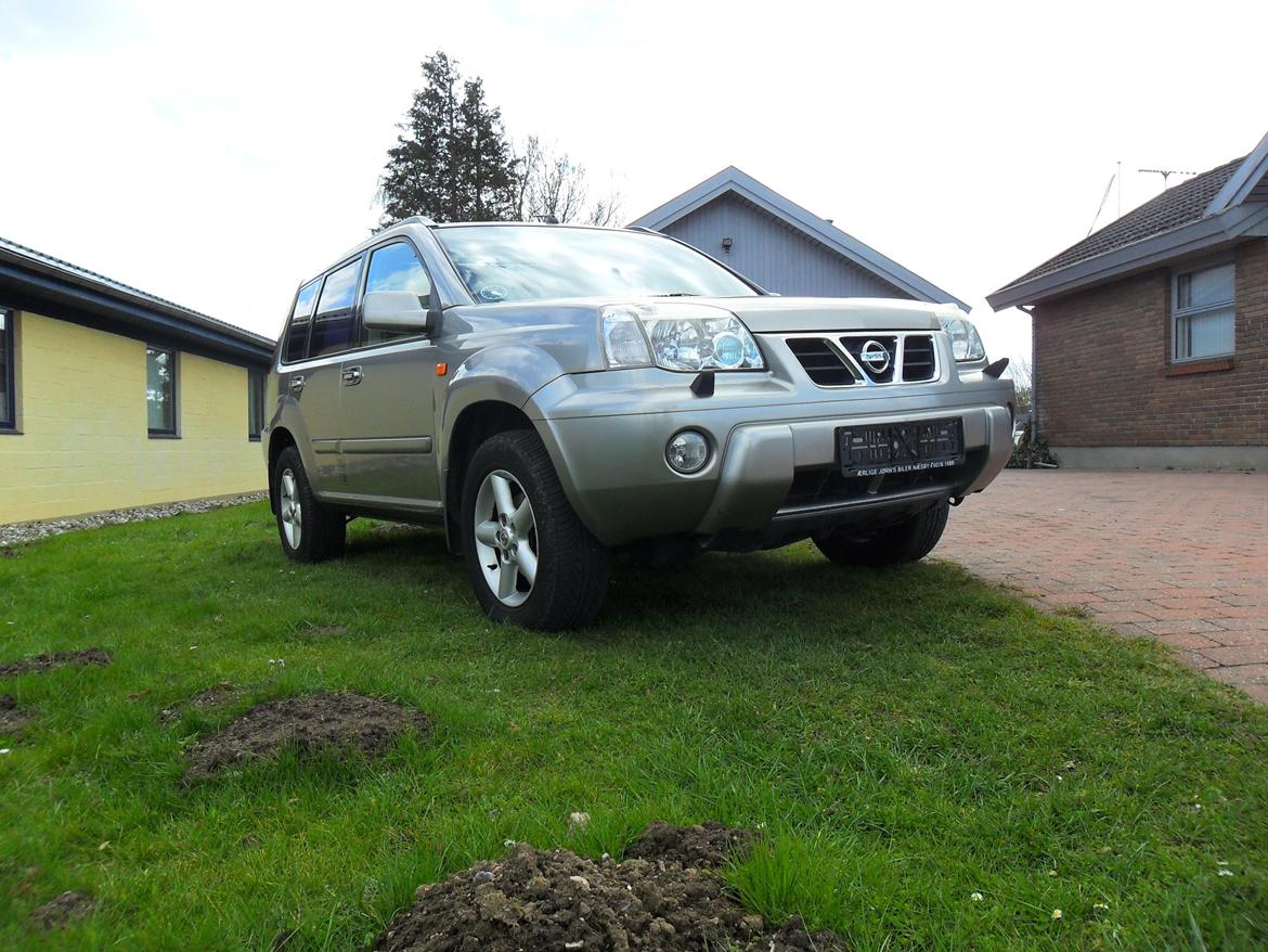 Nissan x-trail 2.5 billede 10