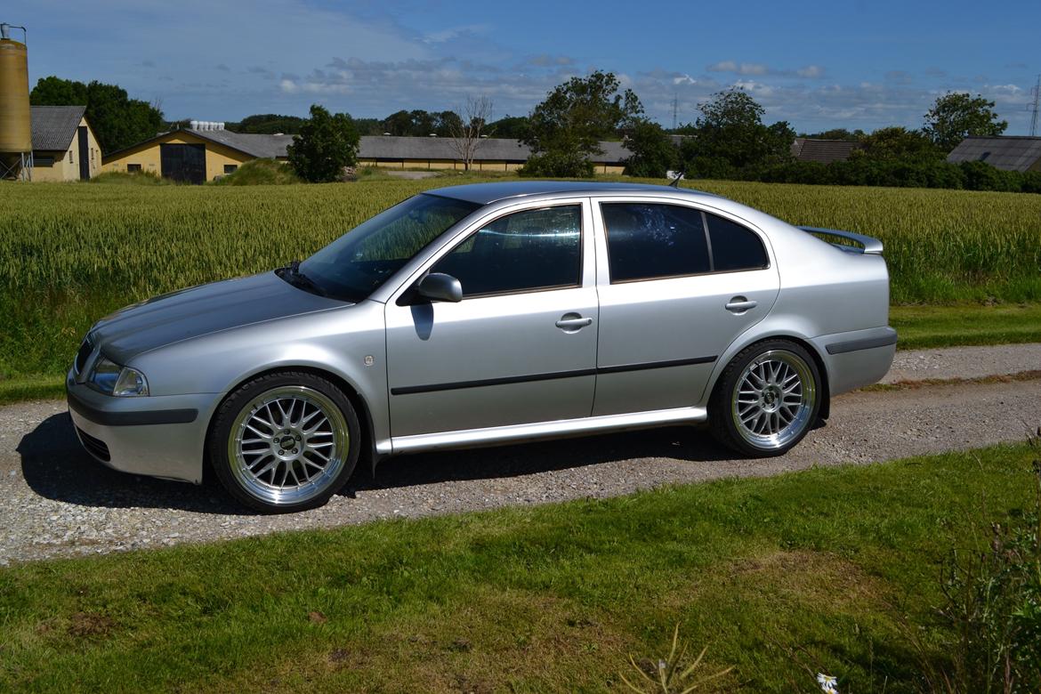 Skoda Octavia 1,9 TDi 110hk Elegance 5d billede 4