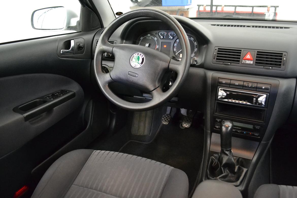 Skoda Octavia 1,9 TDi 110hk Elegance 5d billede 8