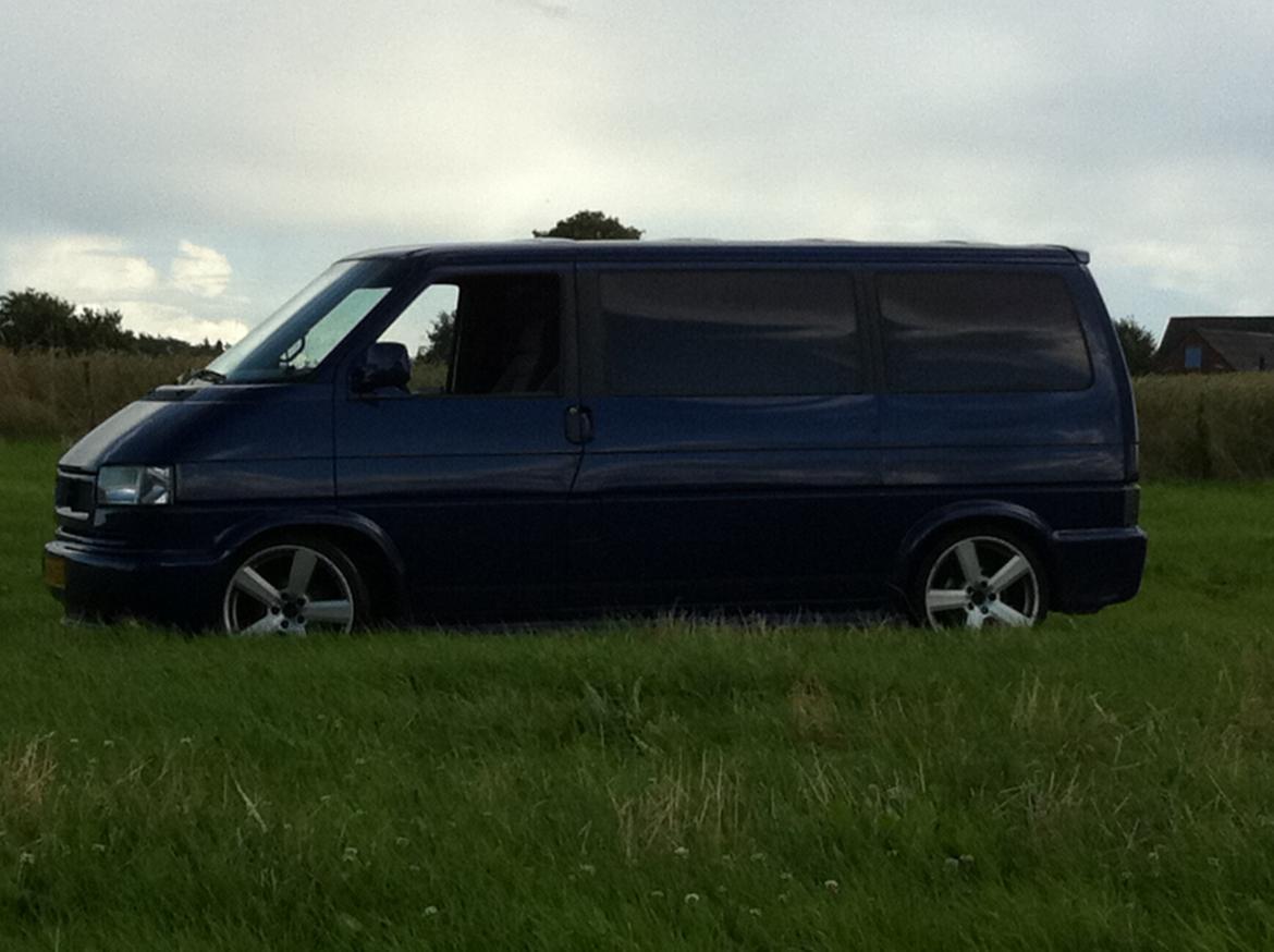 VW Transporter 2,5 TDI billede 5