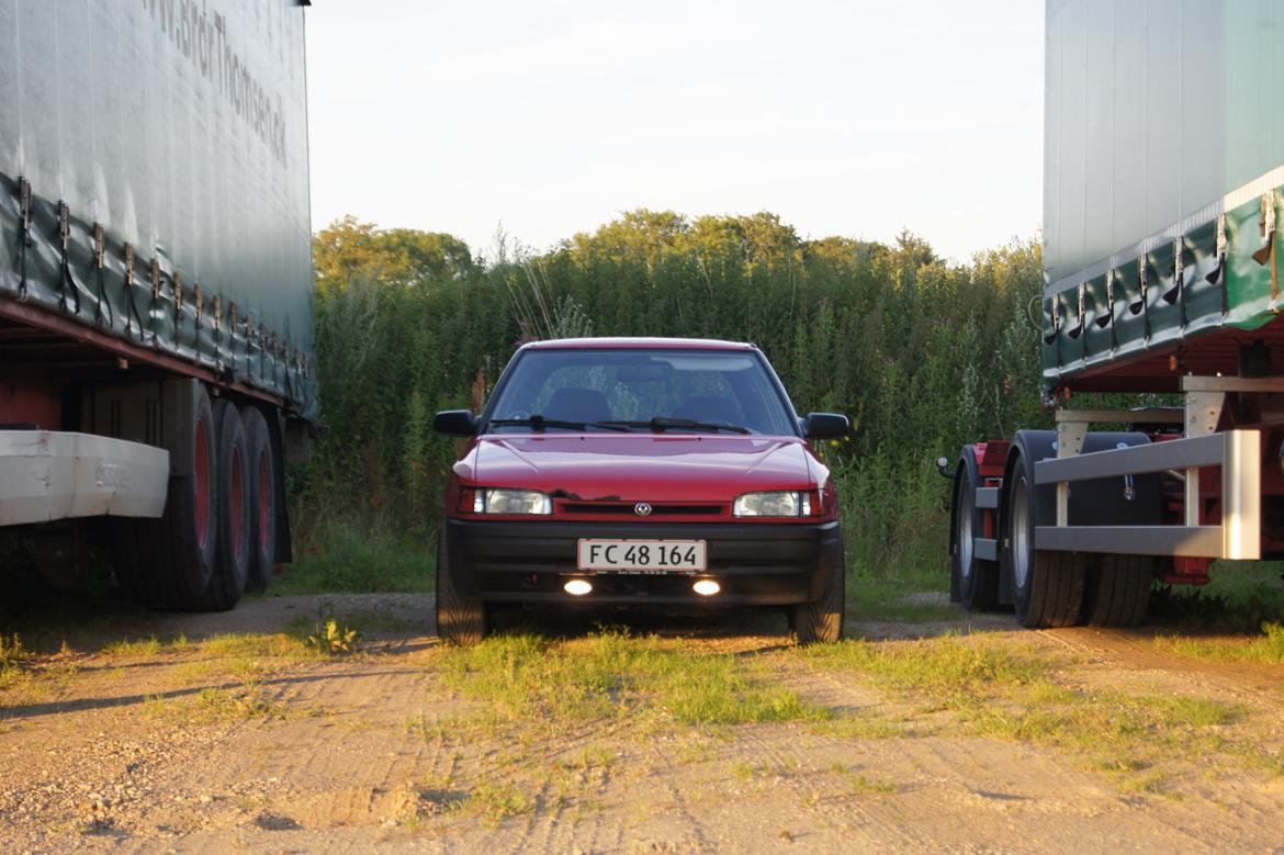Mazda 323 bg 1.3 billede 9