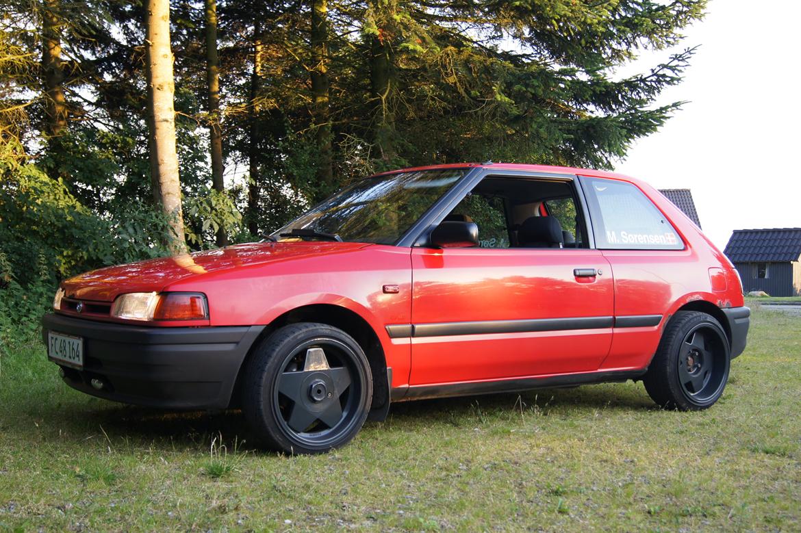 Mazda 323 bg 1.3 billede 10