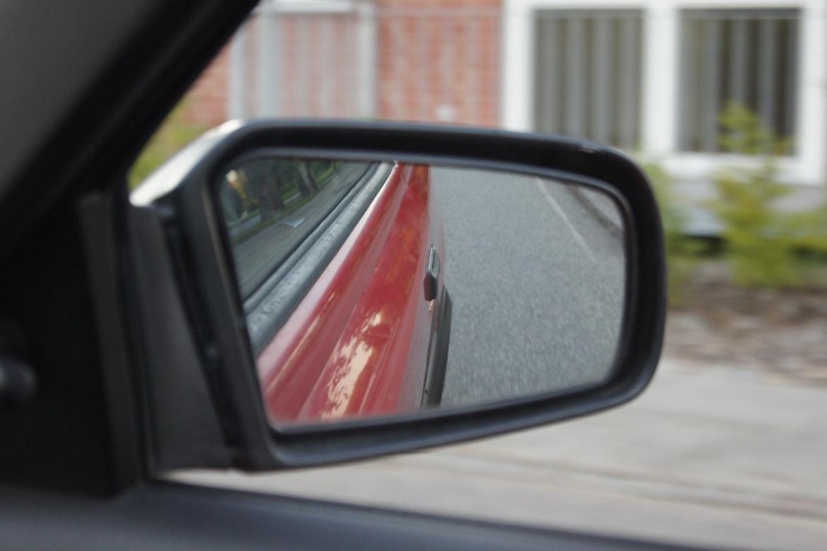 Mazda 323 bg 1.3 - så kan man se de ser også fremad :) billede 20