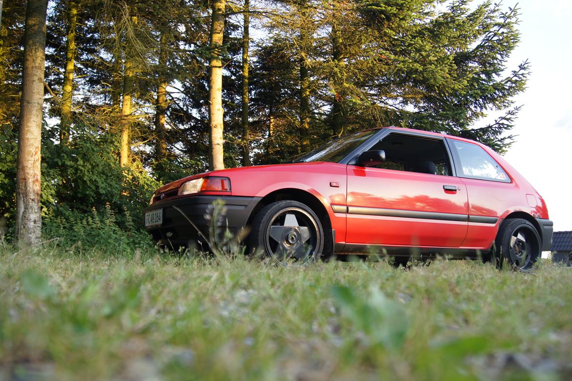 Mazda 323 bg 1.3 billede 15