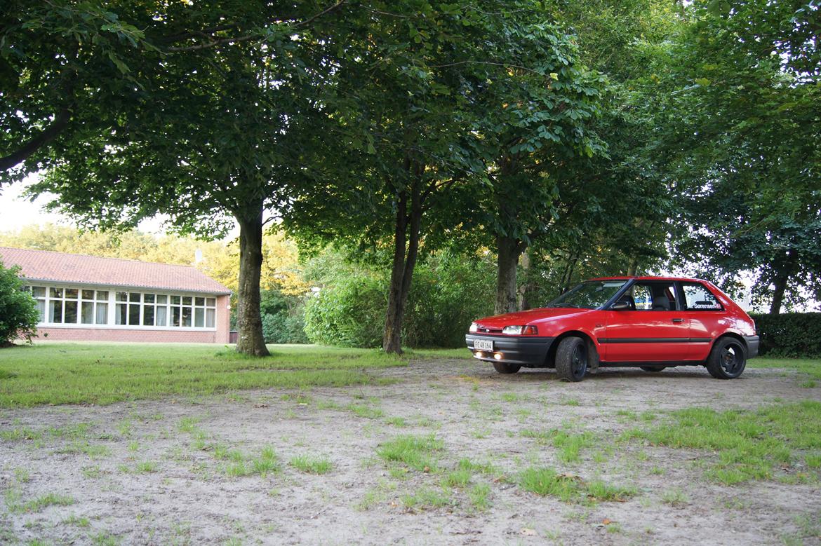 Mazda 323 bg 1.3 billede 16