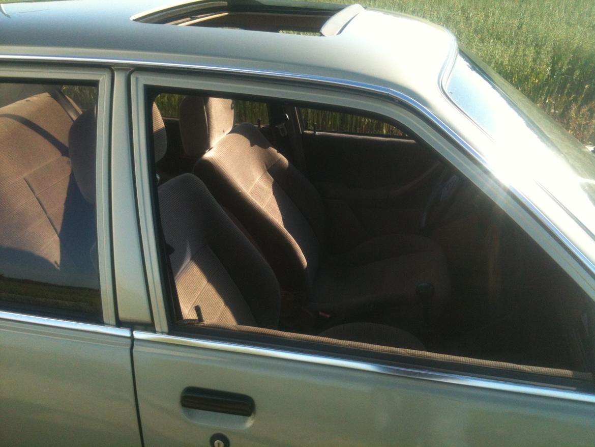 Opel Ascona C 1.6s SOLGT billede 13