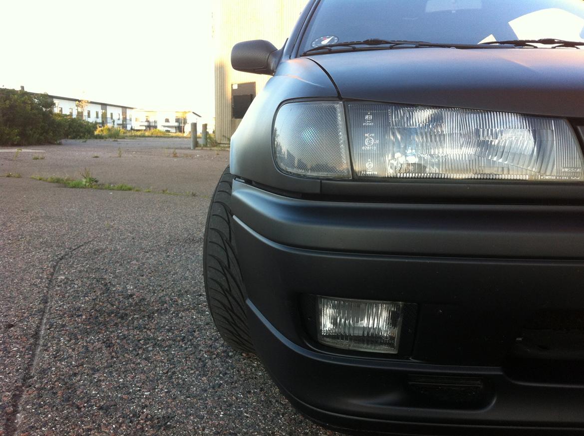 Nissan Sunny GTI billede 1