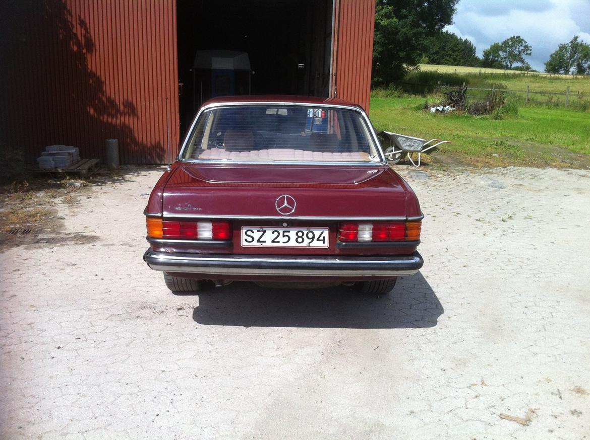 Mercedes Benz 200 W123 billede 3