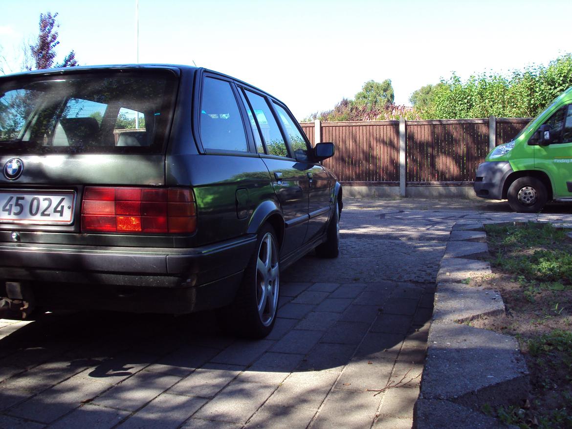 BMW 320i Touring billede 4