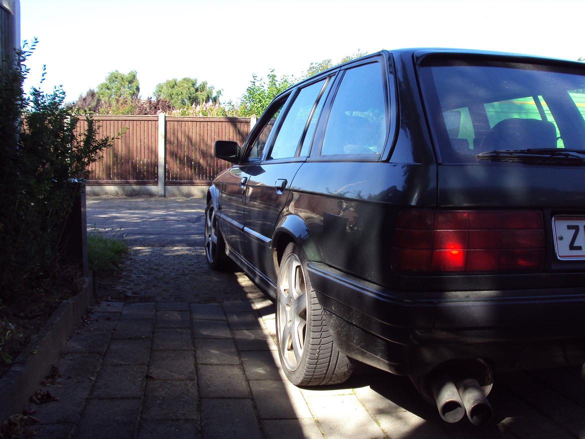 BMW 320i Touring billede 6