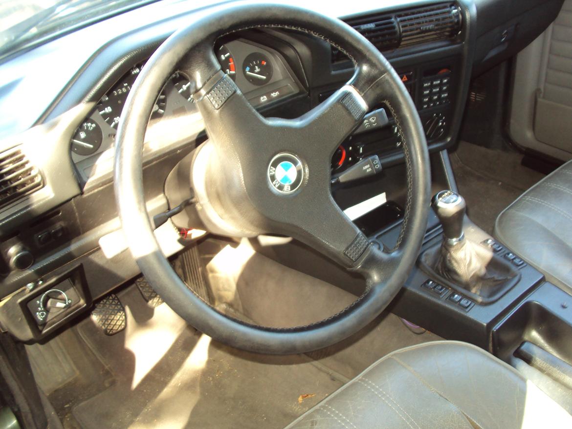 BMW 320i Touring billede 8