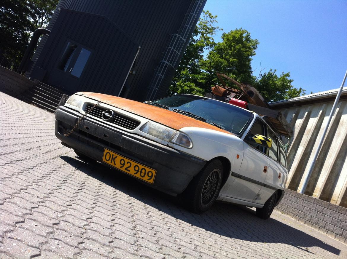 Opel Astra F st.car >>LOWRIDE << billede 5