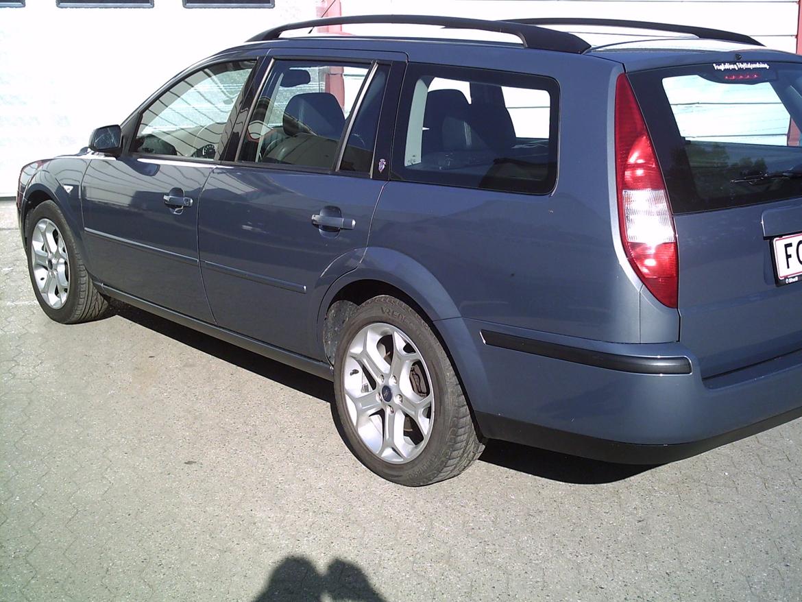 Ford Mondeo Ghia Stc. Solgt billede 3