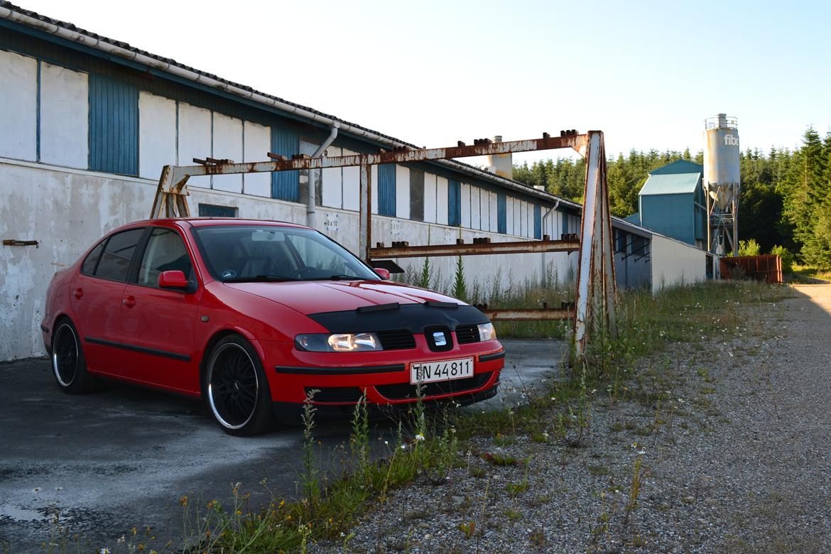 Seat Toledo 1,9TDi totalskadet billede 2
