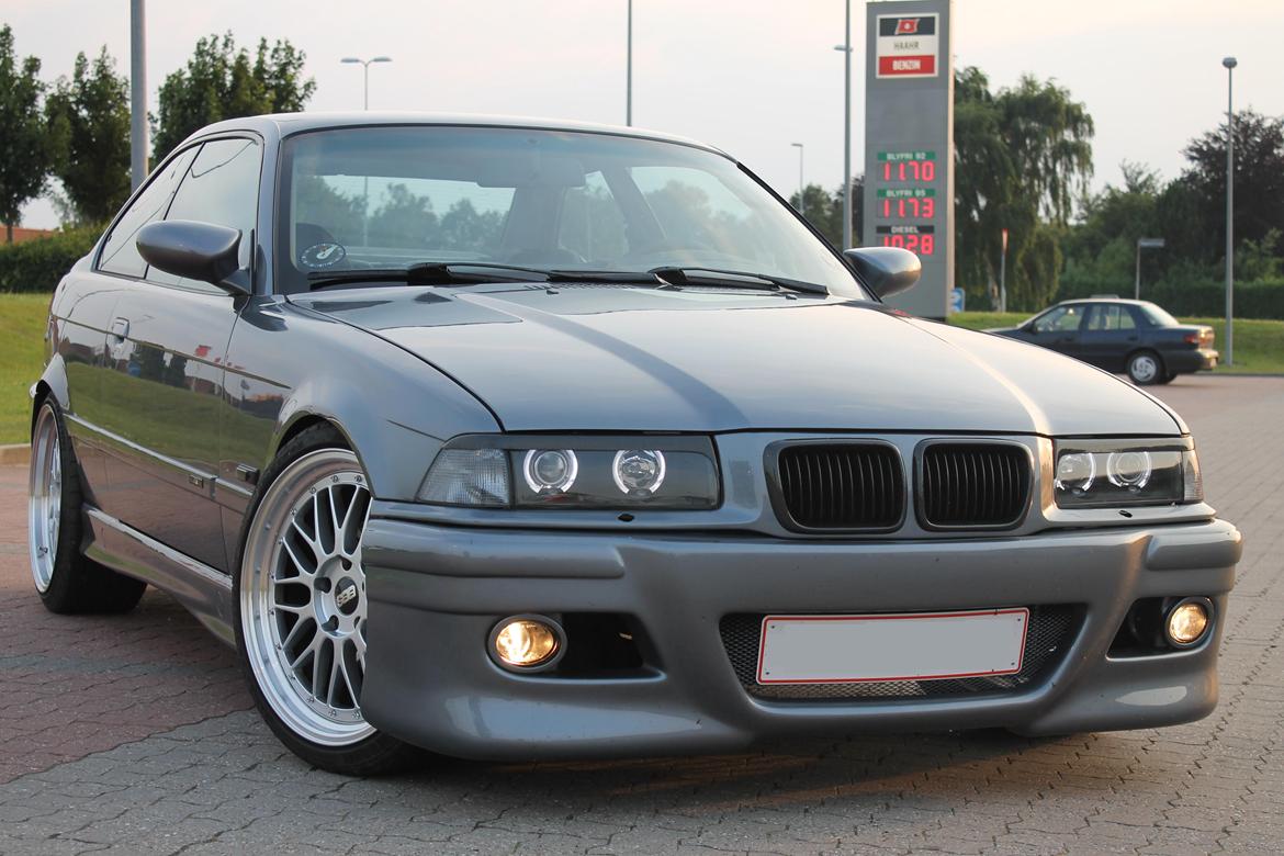 BMW E36 318 is coupé billede 1