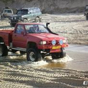 Toyota hilux ln65 turbo diesel