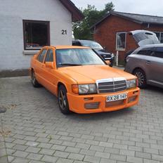 Mercedes Benz 190E