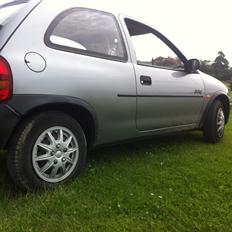 Opel corsa swing 1.2