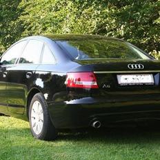 Audi A6 2.4 Multitronic (4F)