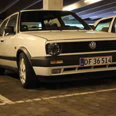 VW Golf 2 - Solgt