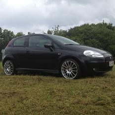 Fiat grande punto MJT 130 sport "solgt"