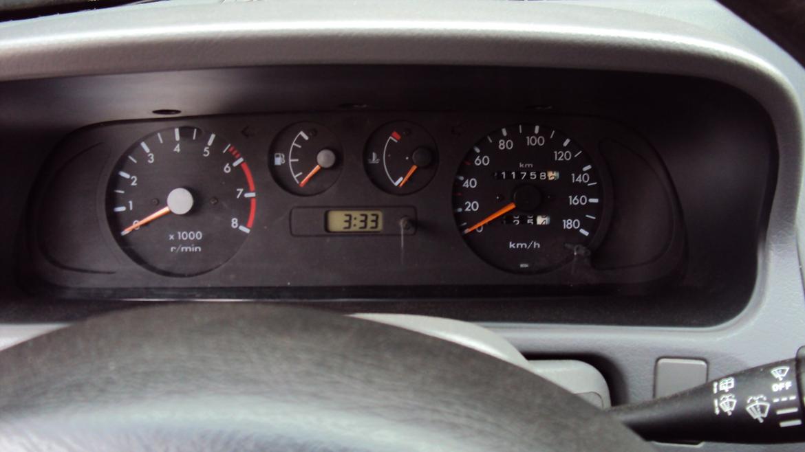 Nissan terrano II SR billede 4