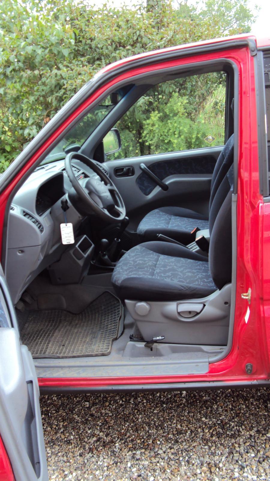 Nissan terrano II SR billede 5