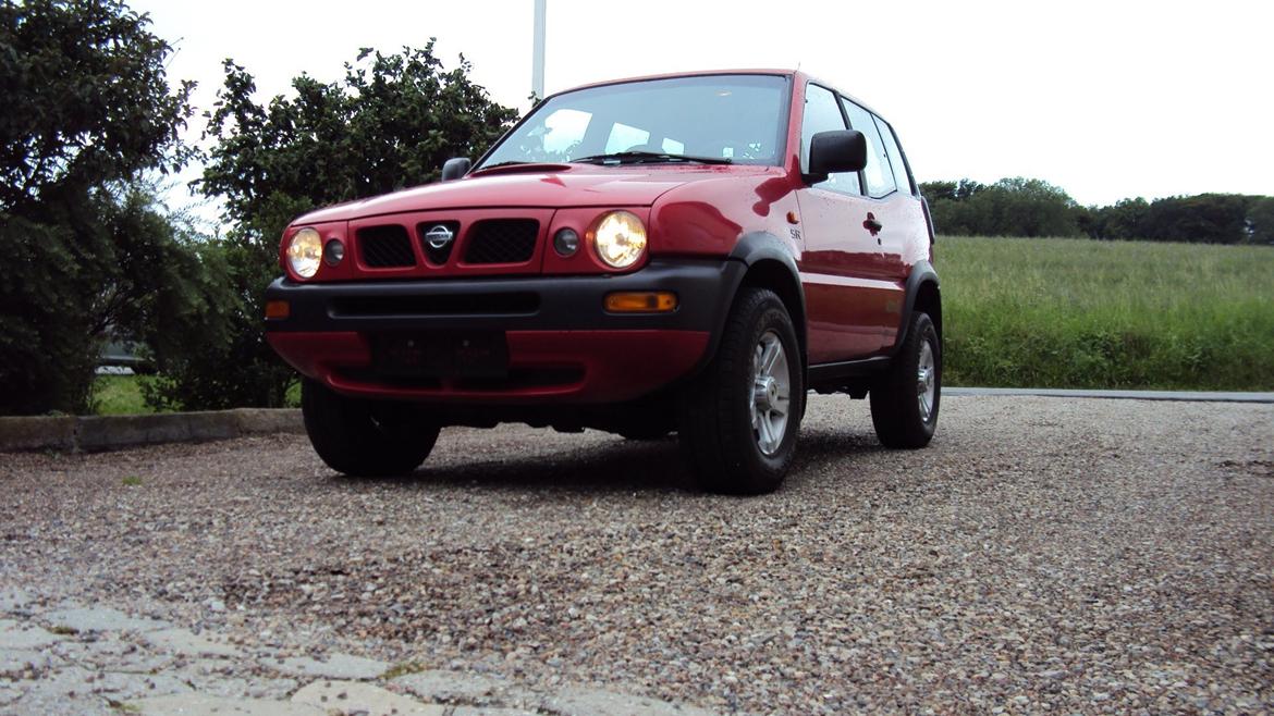 Nissan terrano II SR billede 11