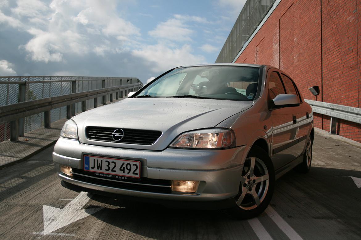 Opel Astra 1,6 16v Comfort (Solgt) billede 2