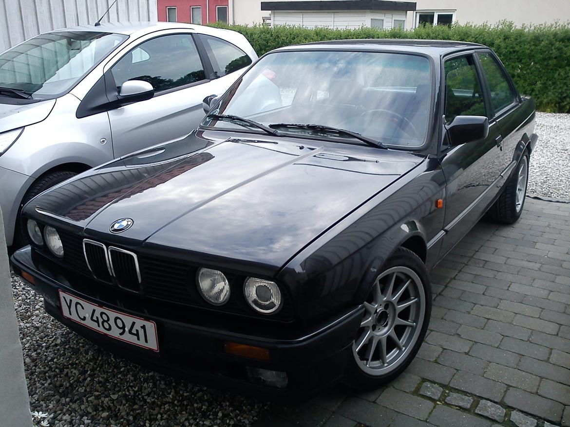 BMW E30 318i(Solgt) - Sænket ;)! billede 3