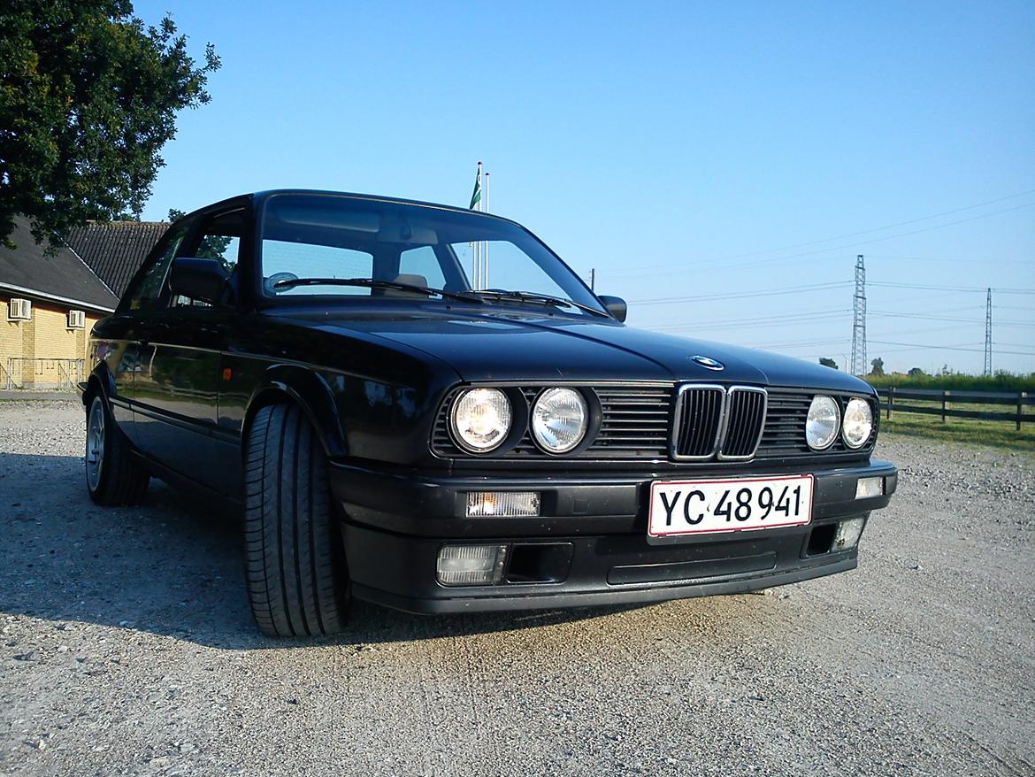 BMW E30 318i(Solgt) - Sænket ;)! billede 4