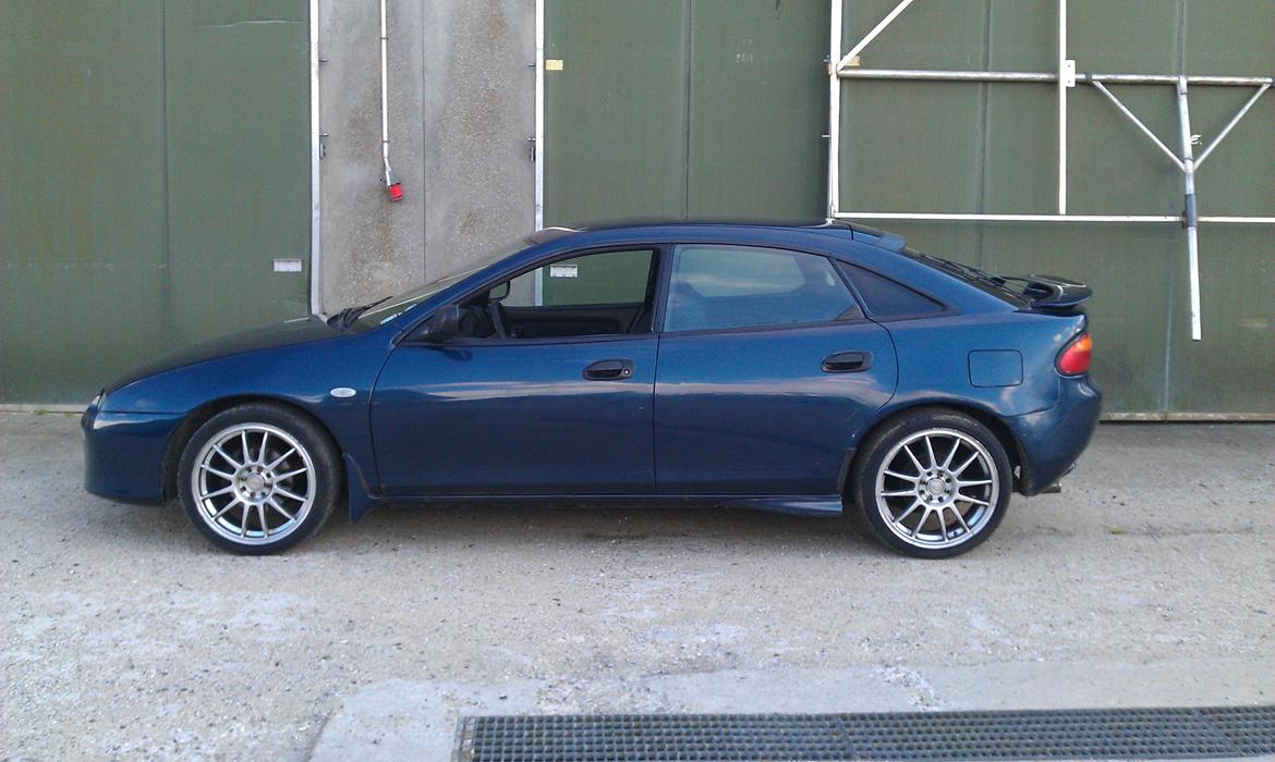 Mazda 323F BA 1,8L billede 1