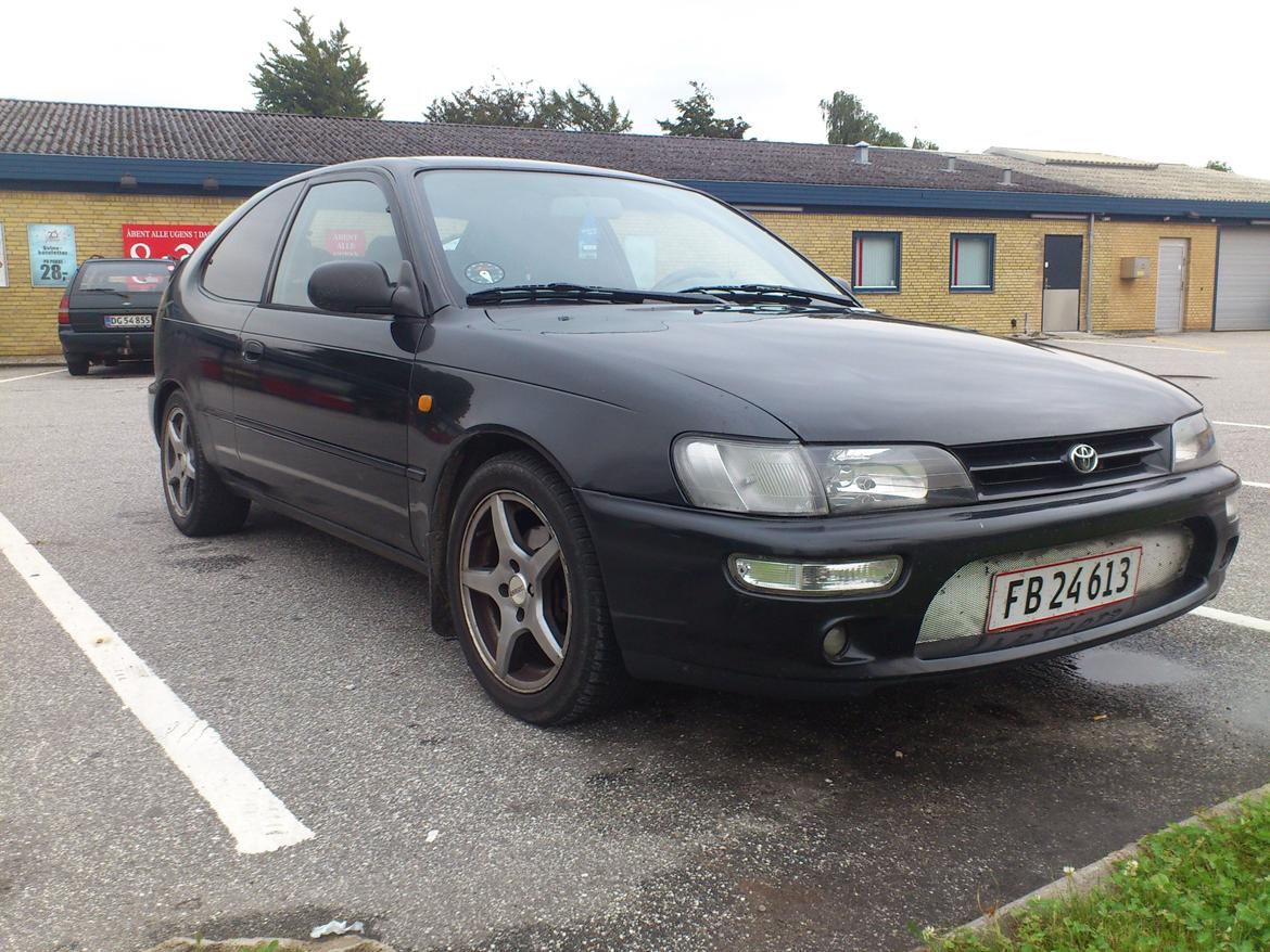Toyota Corolla e10 billede 2