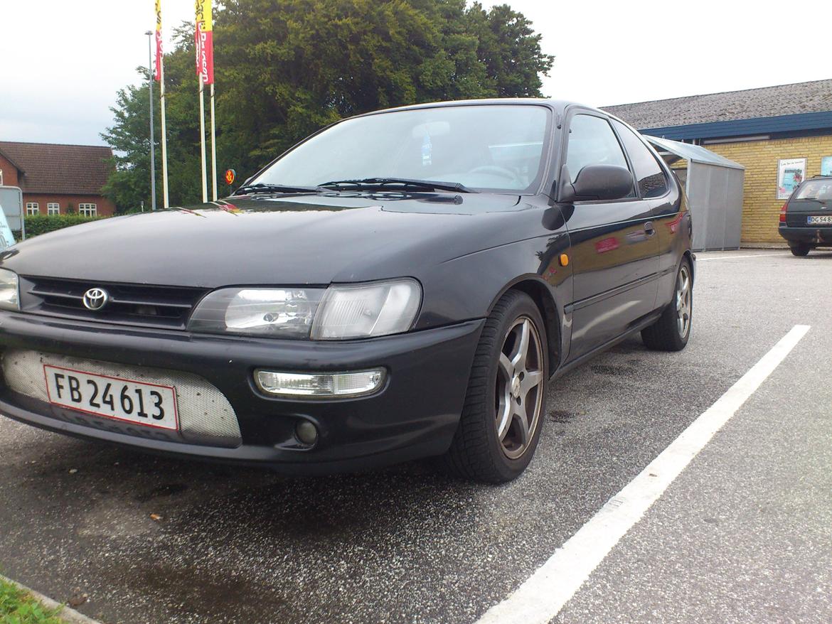 Toyota Corolla e10 billede 1