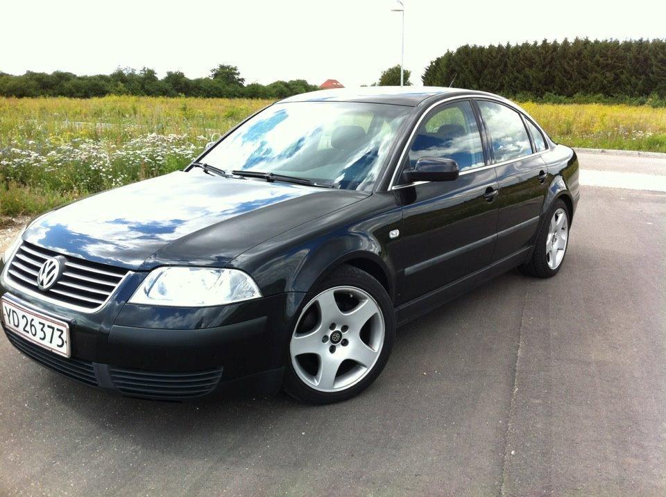 VW Passat 2,0 130 limousine billede 1