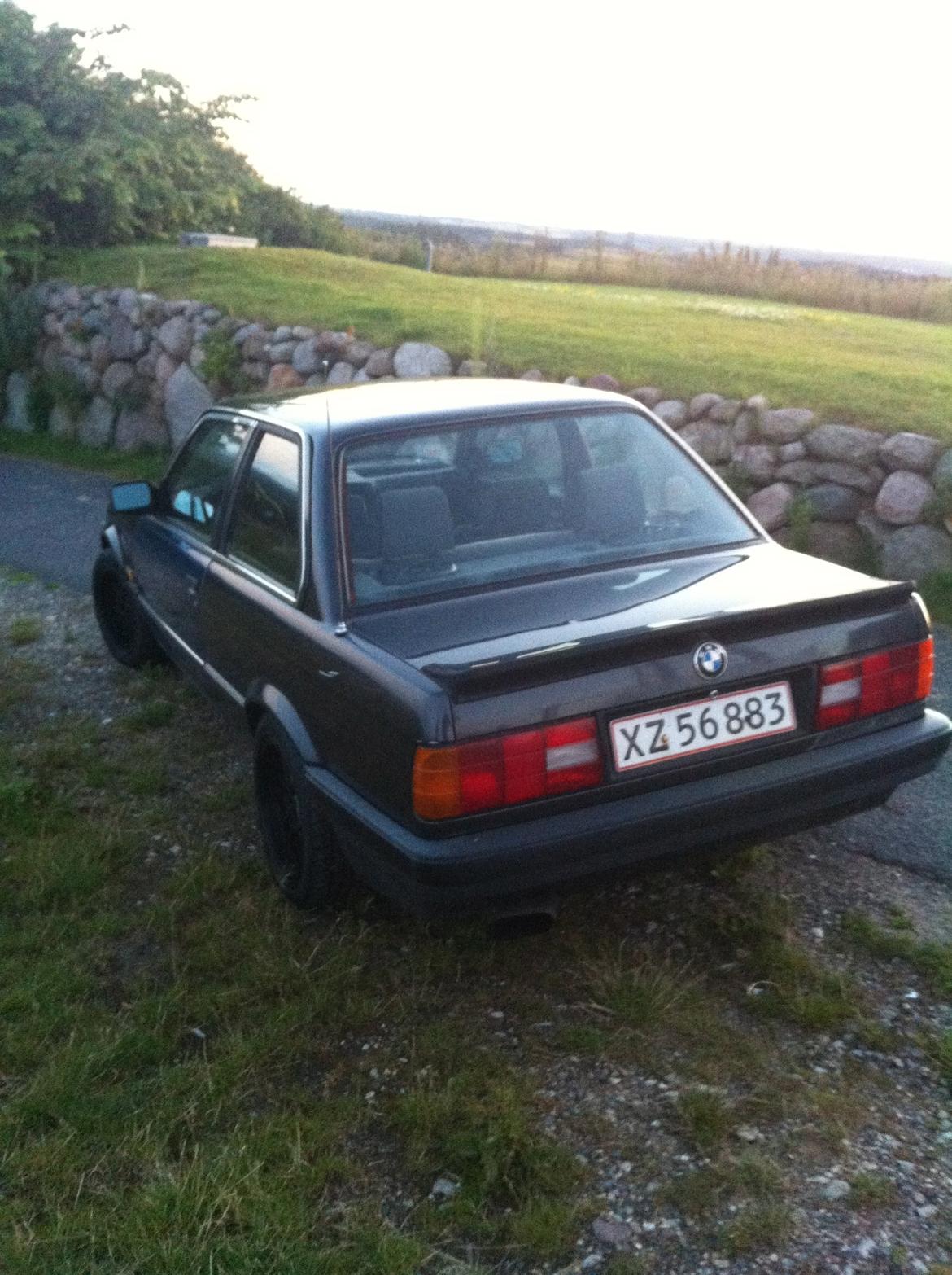 BMW E30 320i billede 5