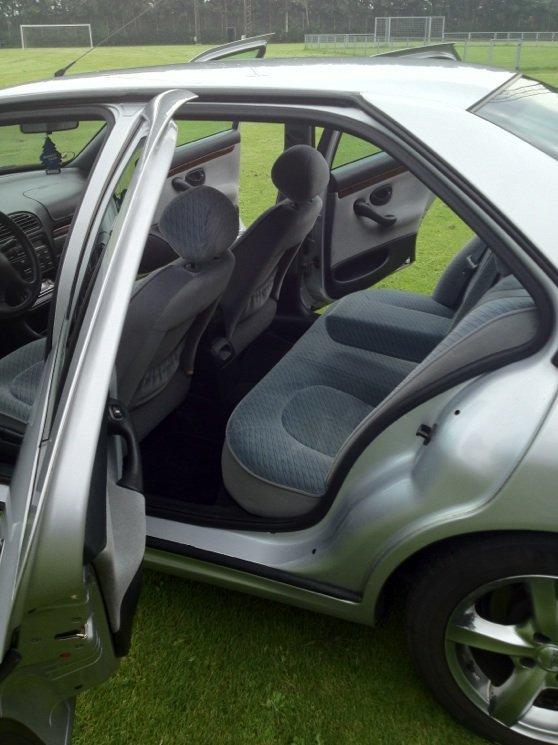 Peugeot 406 3.0 V6 billede 8