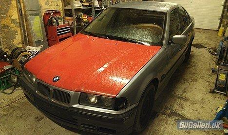 BMW e36 318i Skrot Projektet billede 17