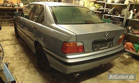 BMW e36 318i Skrot Projektet billede 18