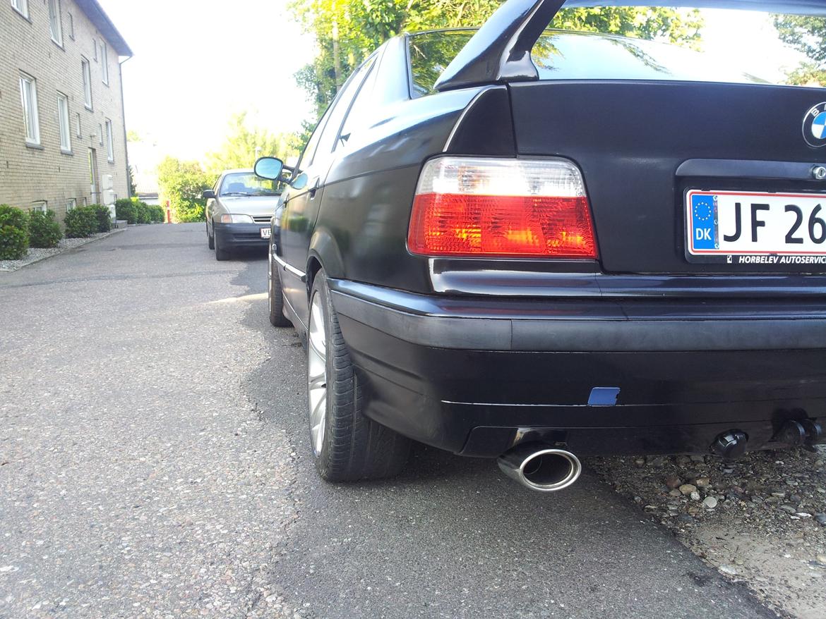 BMW e36 318i Skrot Projektet billede 7