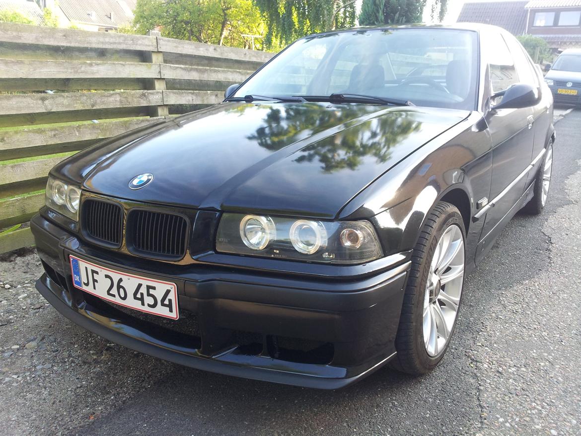 BMW e36 318i Skrot Projektet billede 3